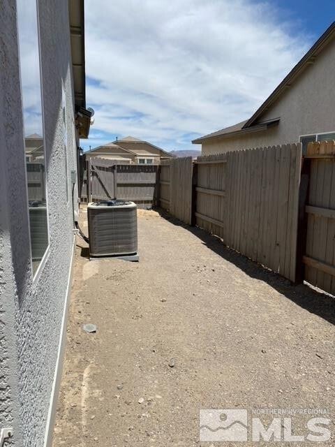 Building Photo - 175 Walnut Dr