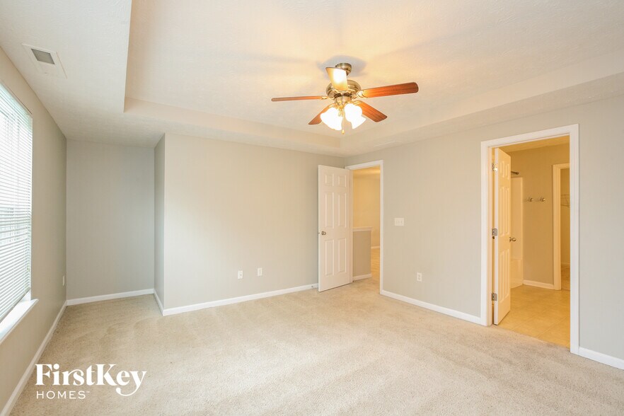 Building Photo - 13858 Ellsworth Ln