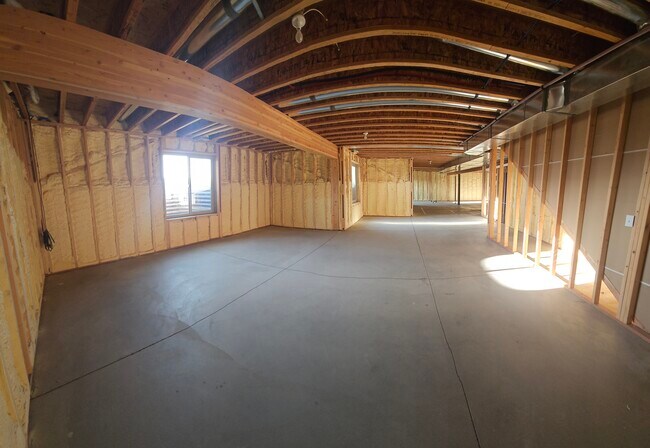 Building Photo - 14 Eagletail Dr