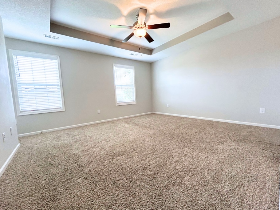 Primary - 711 Newport Pl