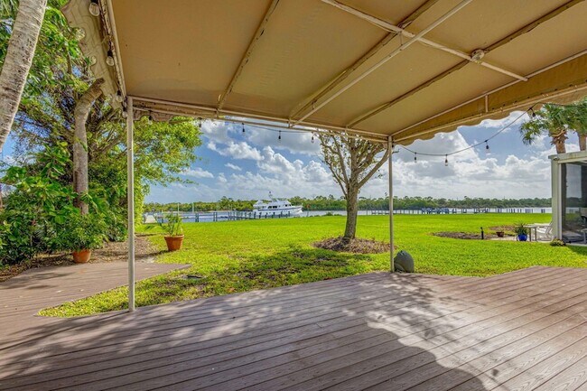 Building Photo - 16334 Port Dickinson Dr
