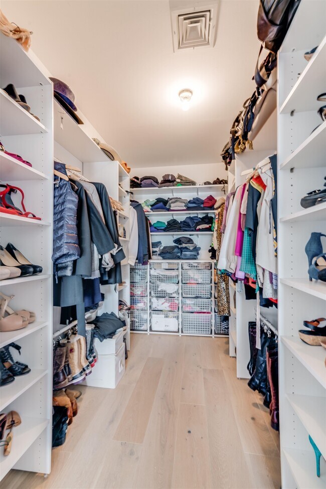 Building Photo - 75 Liberty Ave