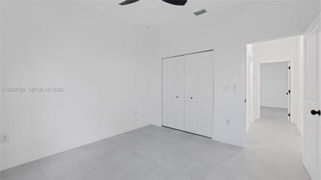 Building Photo - 1006 Hamilton Ave