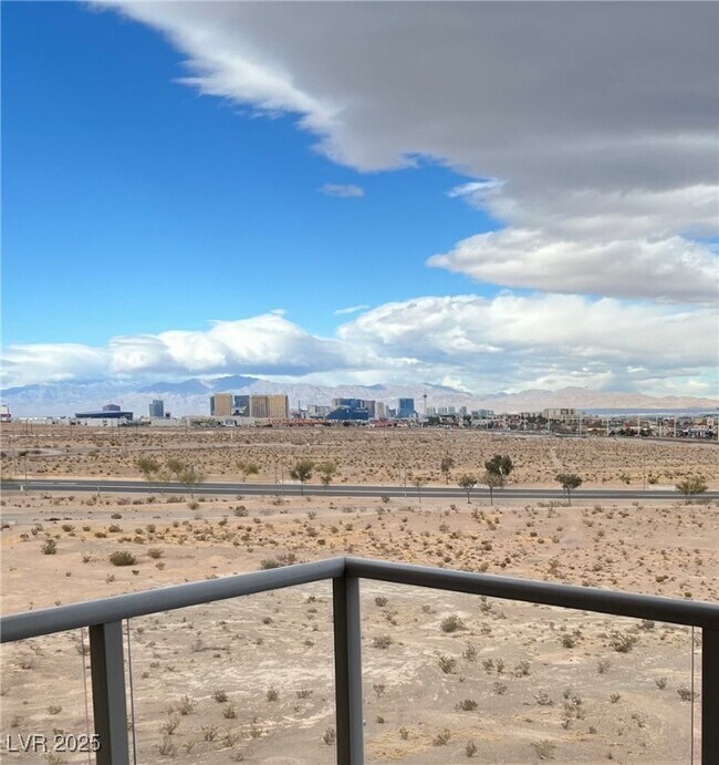Building Photo - 8255 S Las Vegas Blvd