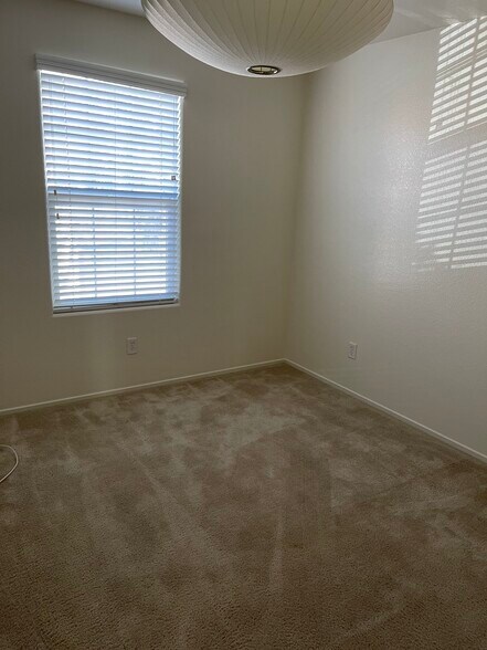 Building Photo - 7709 Pista Way