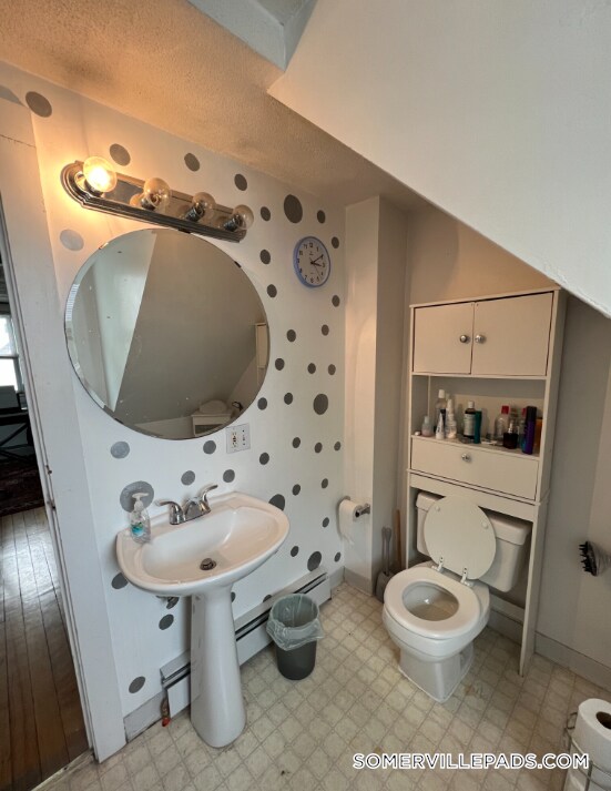 Building Photo - 11 Burnham St