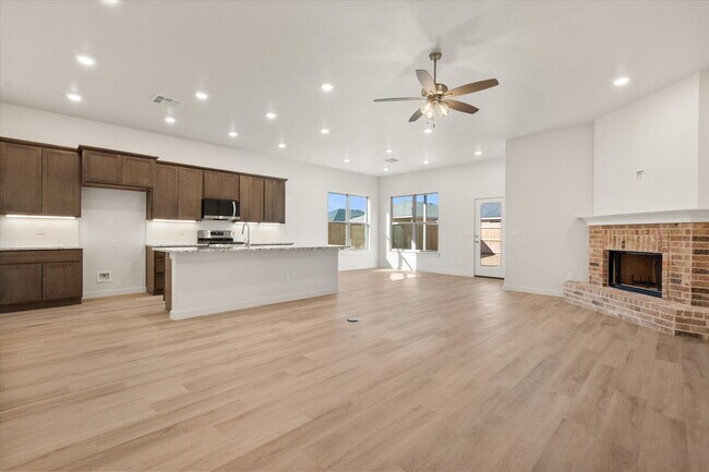 Building Photo - 2604 Garland Ave