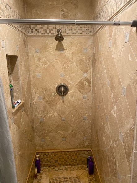 Building Photo - 405 Dorsey Ave