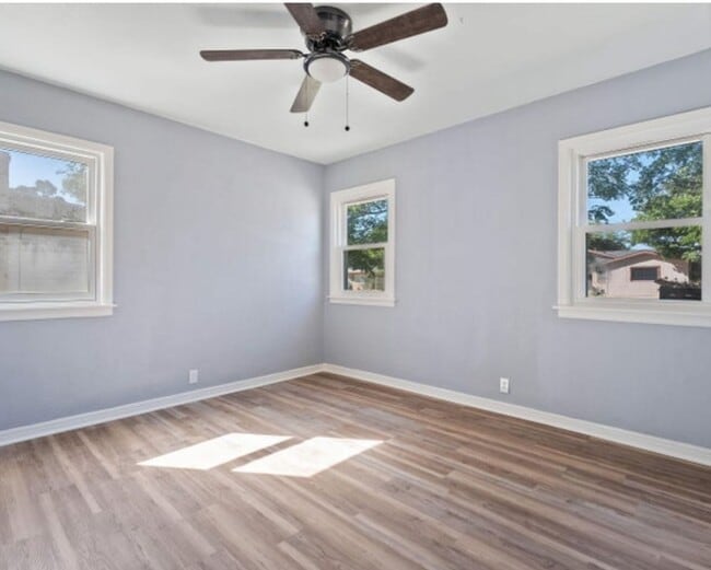 Building Photo - Great rental now available near west loop 289