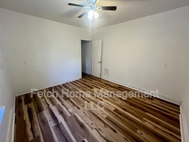 Building Photo - 26 N 16th St