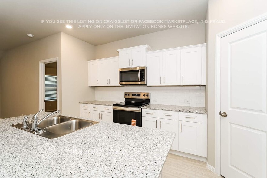 Building Photo - 424 Kaufman Dr