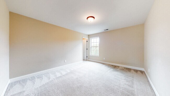 Building Photo - 802 Urton Woods Way