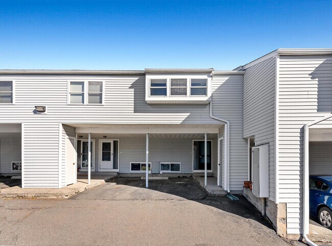 Building Photo - 50 E Hill Rd