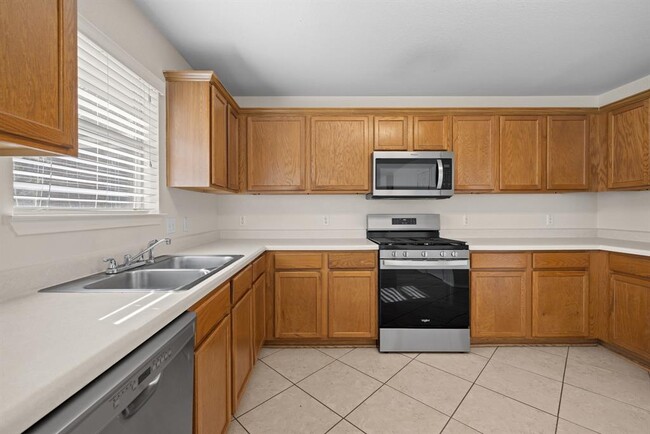 Building Photo - 3410 Flowstone Ln