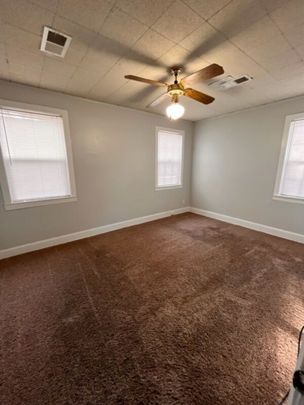 Building Photo - 950 Goodman St