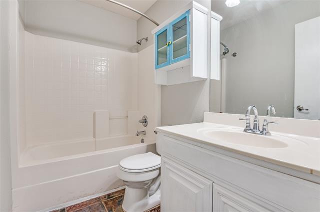 Building Photo - 4418 Shady Elm Dr