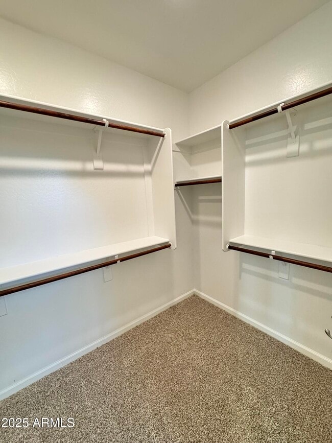 Building Photo - 3253 S Miller Dr