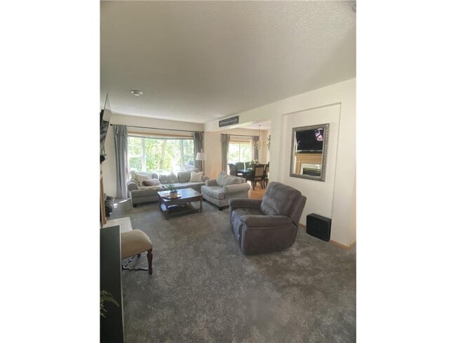 Building Photo - 9524 Zircon Ct N