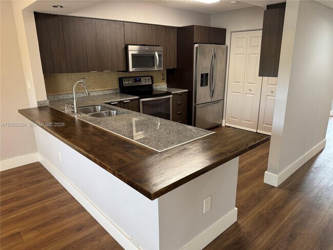Building Photo - 11749 Terra Bella Blvd