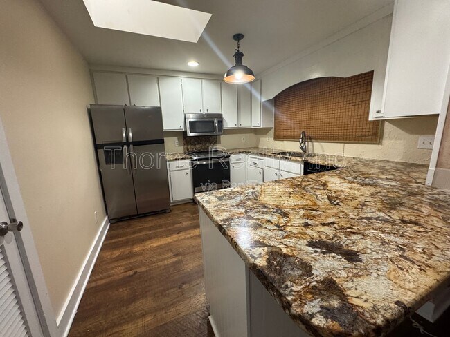 Building Photo - 116 Rum Barrell Cove