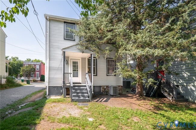 Building Photo - 612 Idlewood Ave