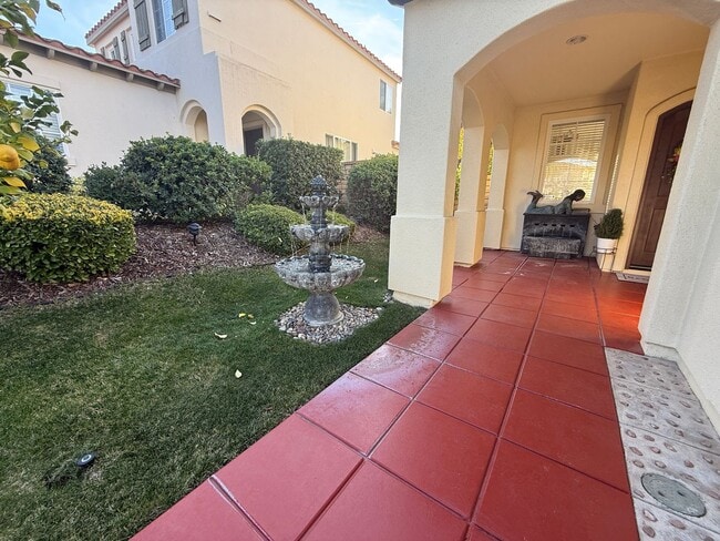 Building Photo - 4 Bedroom Home for Rent in Valencia Northp...