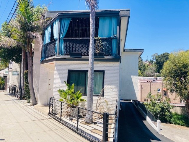 Building Photo - 2135 Ivar Ave