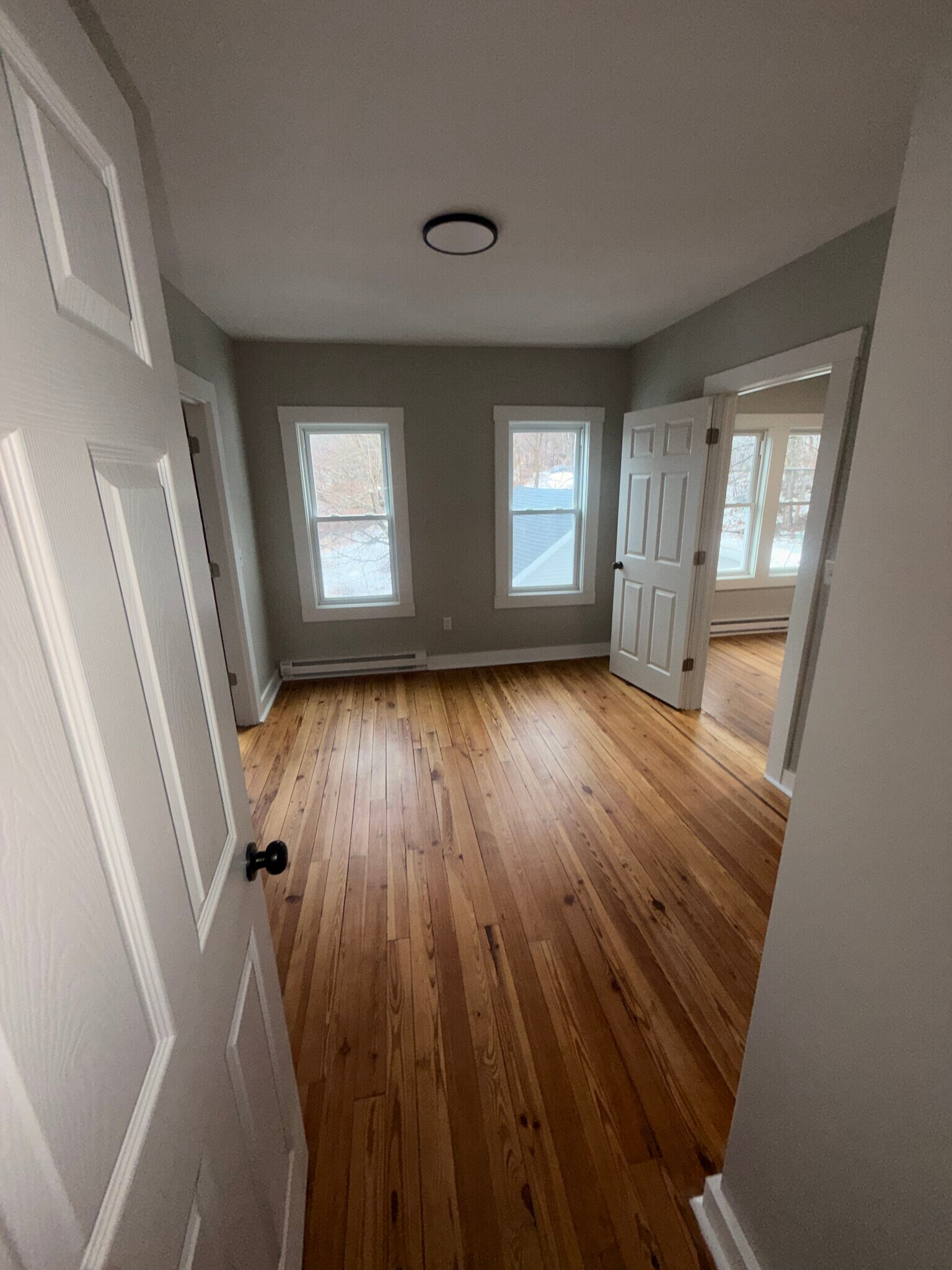 Building Photo - 23 Crown St