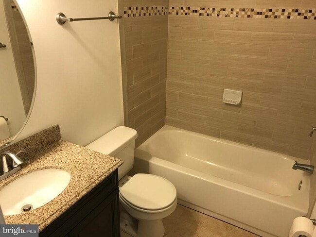 Building Photo - 8444 Georgian Ct