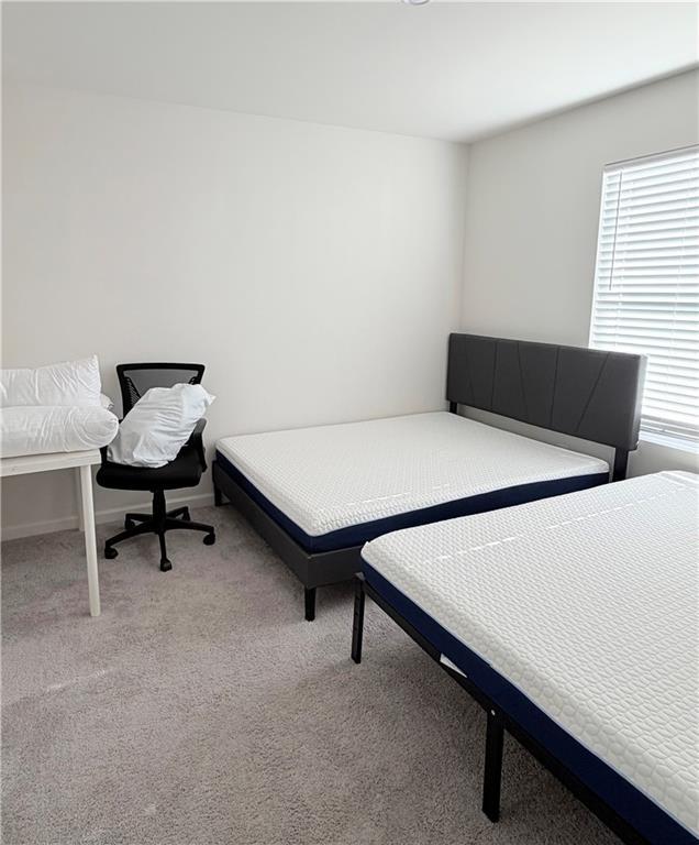 Building Photo - 633 Tudor St