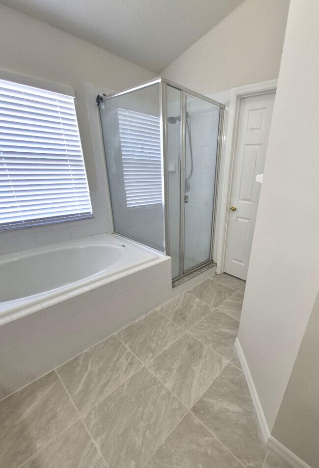 Building Photo - 2747 Eagle Canyon Dr S