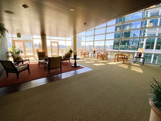 Building Photo - 1Bd/1.5BA Bellevue Condo