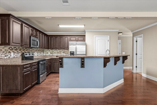 Building Photo - 2712 Big Dog Tr