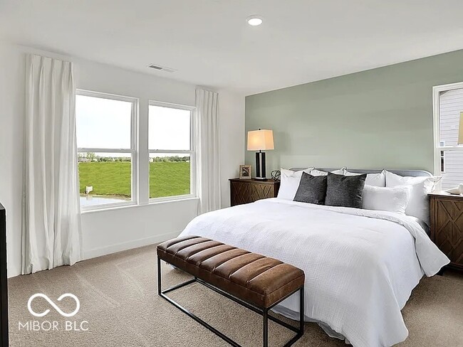 Building Photo - 2868 Woods Edge Dr