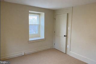 Building Photo - 278 Newtown Rd