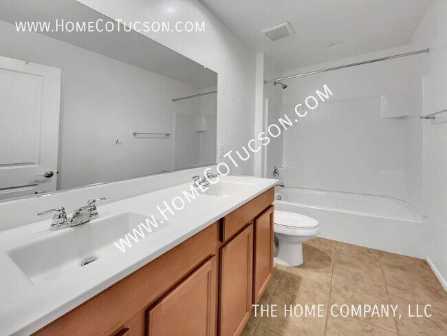 Building Photo - 7538 S Circulo Rio Blanco