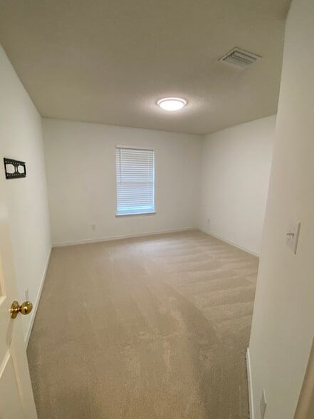 Building Photo - 11892 Yellowhammer Ct