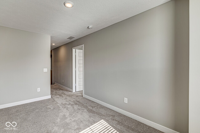 Building Photo - 9623 Beckett St