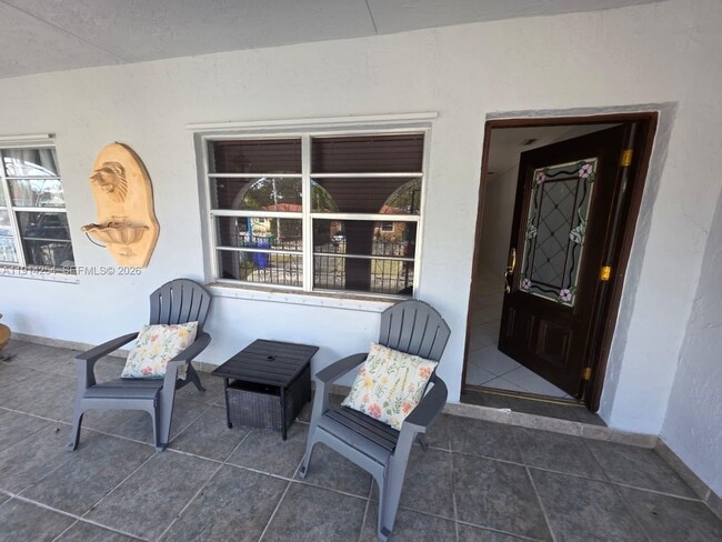 Building Photo - 2970 SW 17th St