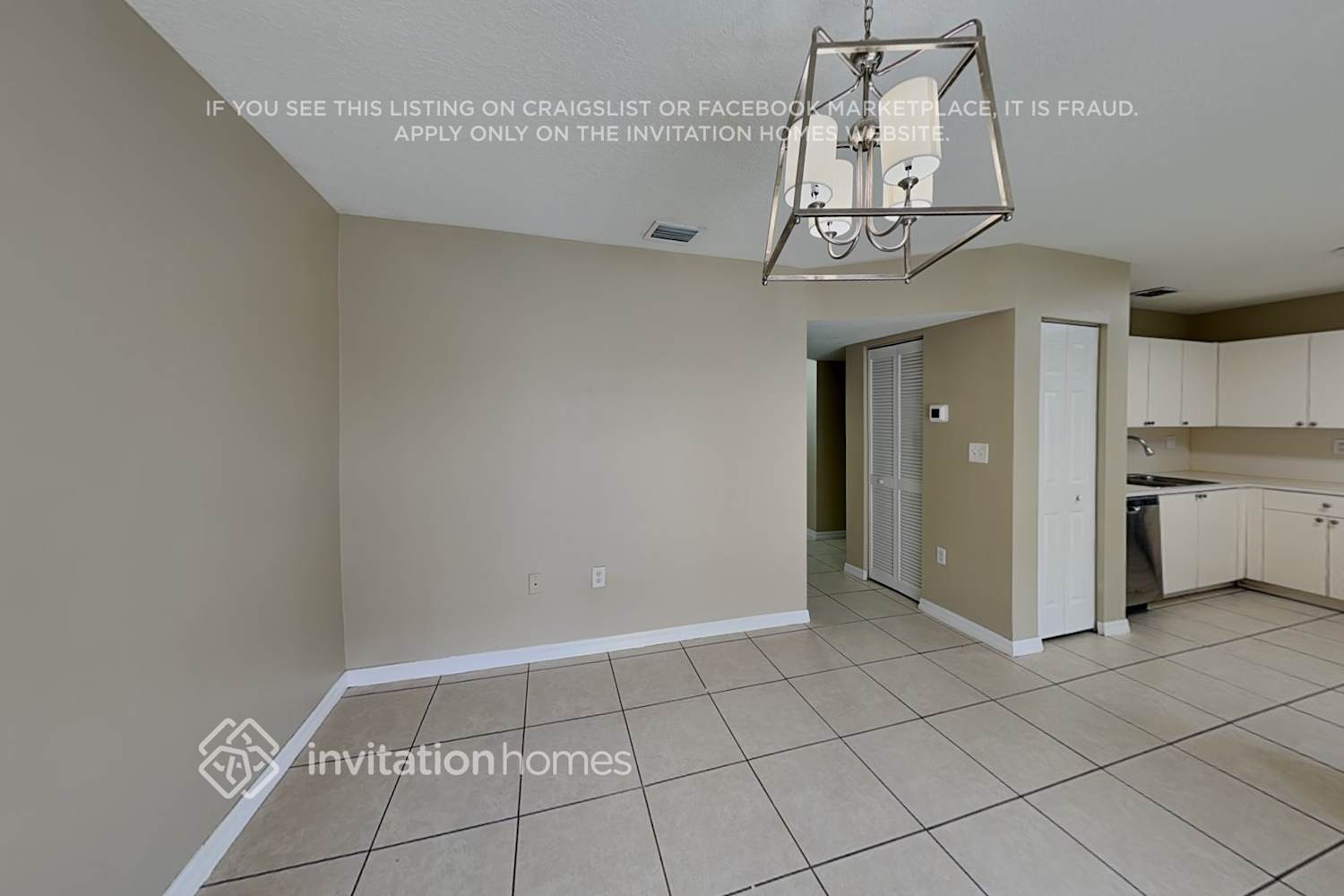 Building Photo - 5927 SW 163rd Ave
