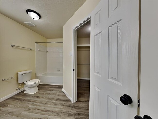 Building Photo - 5003 Hauna Ln