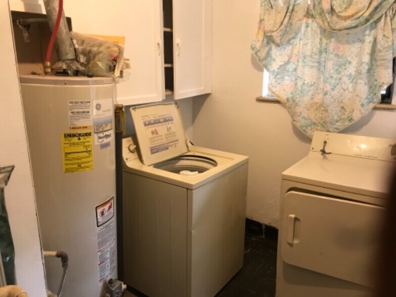 Building Photo - 2860 Kearney St