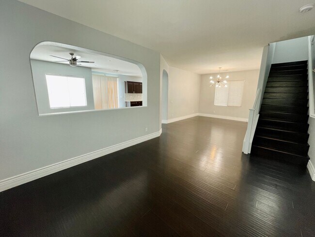Building Photo - BEAUTIFUL HOME IN RHODES RANCH GUARD GATED COMMUNITY! AMMENITIES INCLUDE COMMUNITY BASKETBALL COU...
