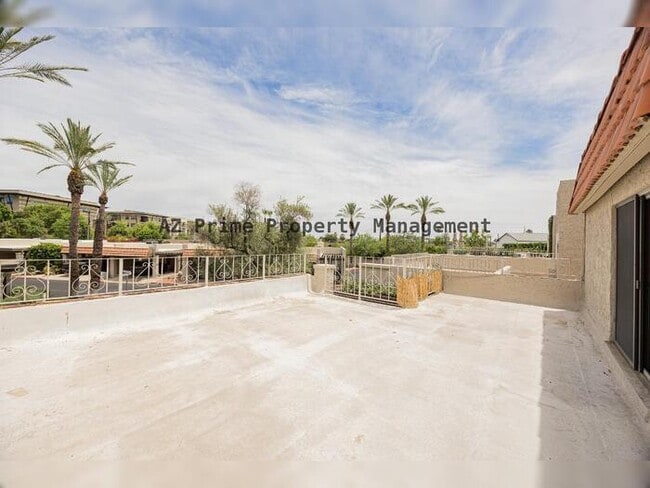 Building Photo - 4922 N 42nd Way