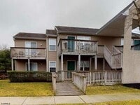 Building Photo - 551 London Ct