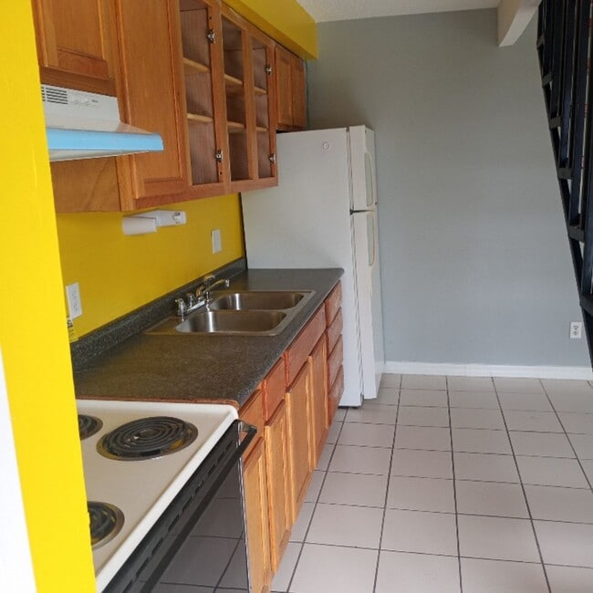 Building Photo - 4218 Overlook Dr