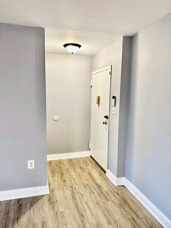 Building Photo - 12705 Dara Dr