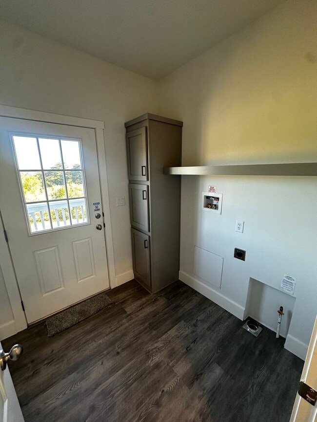 Building Photo - New 2 bedroom home located in rural West C...