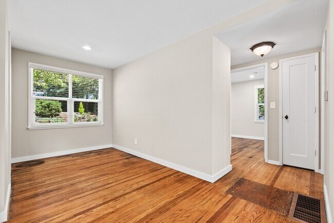 Building Photo - DARLING BUNGALOW in Desirable Arroyo Heigh...