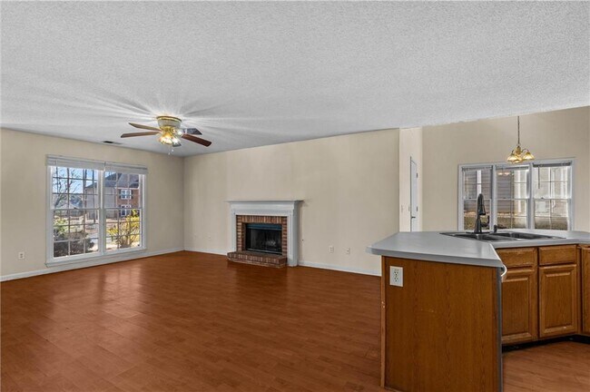 Building Photo - 2155 Southbrook Ridge NW